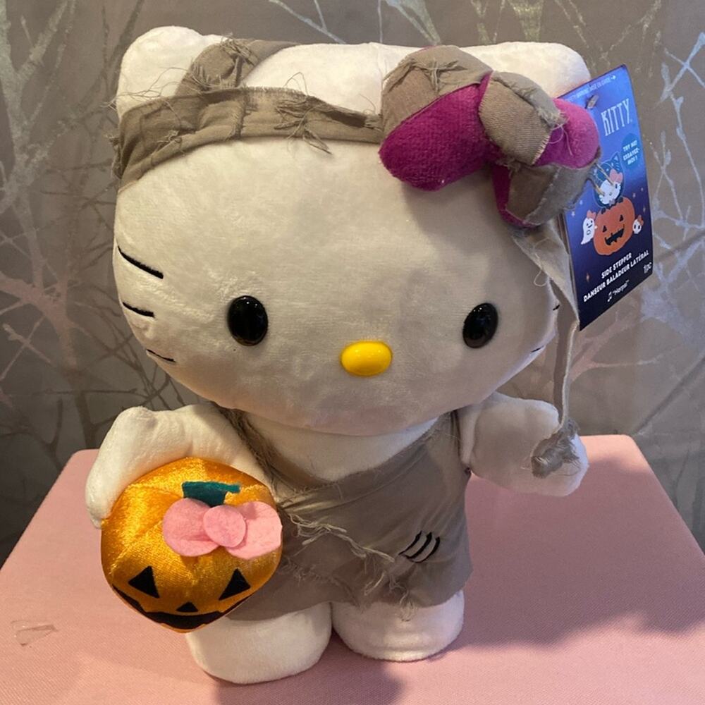 BNWT HELLO KITTY Halloween Mummy Plush Sidestepper Doll